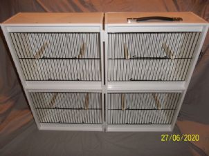 PLASTIC QUAD TRAVEL CARRY SALES CAGE